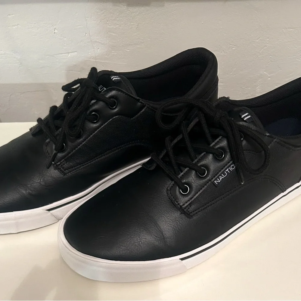 Nautica Men's Black Casual Sneakers